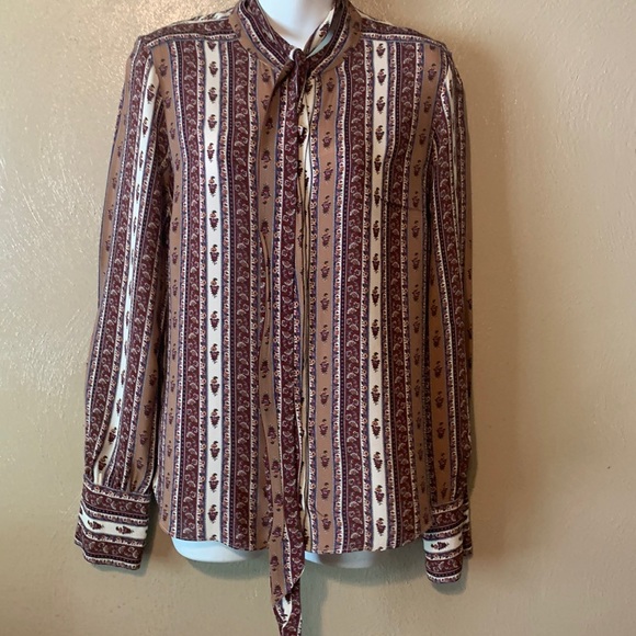 Veronica Beard Tops - Host Pick 🎉🎉🎉Veronica Beard size 8 brown cream dark red floral top buttons